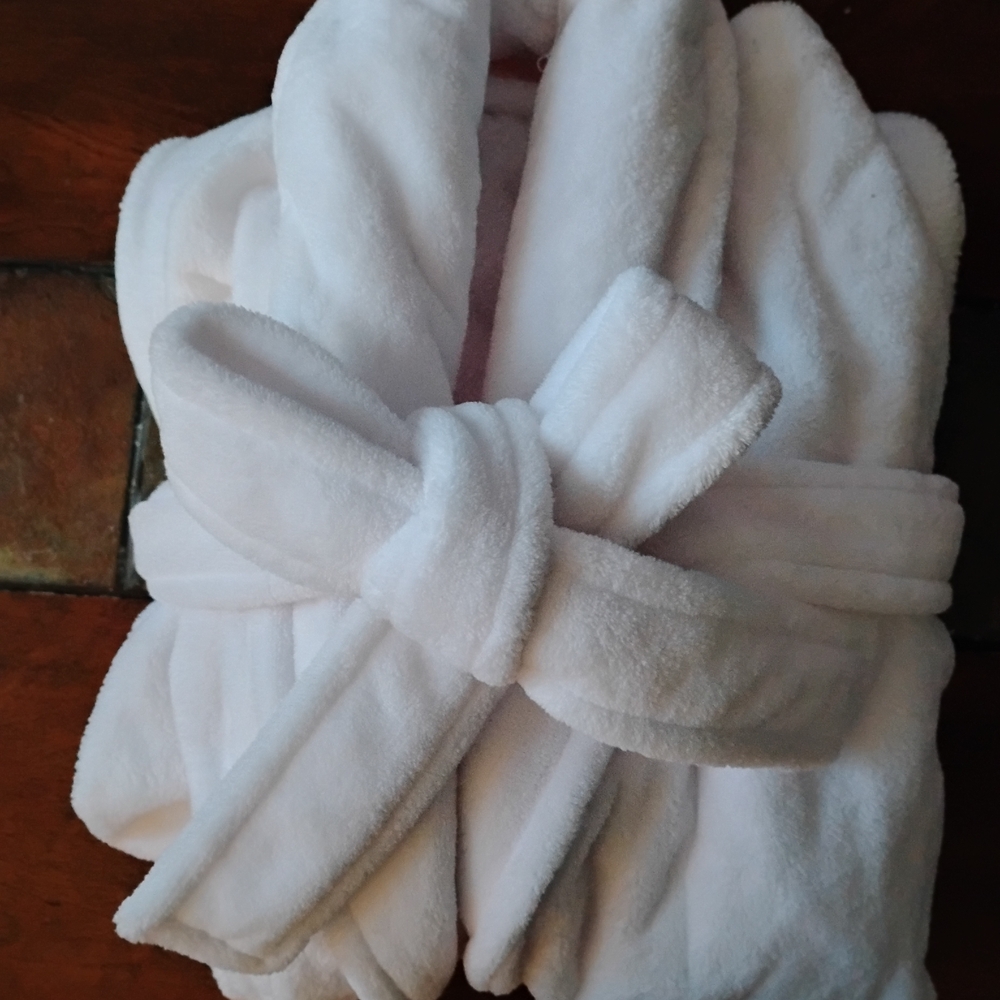 Spa Robes White Make Great Gifts Small And Medium Size